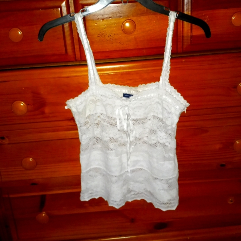 American Eagle Outfitters. Size small. White/lace